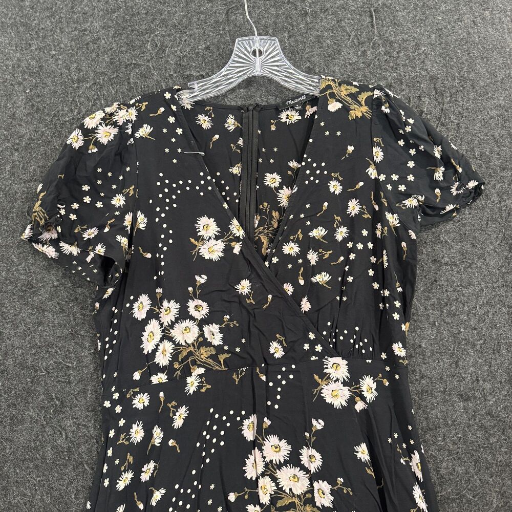 Madewell Wrap Front Dress Women's 8 Black Daisy Floral Fit Flare Puff Sleeve - Picture 2 of 8